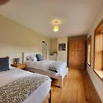 Reeks Nyaraló *